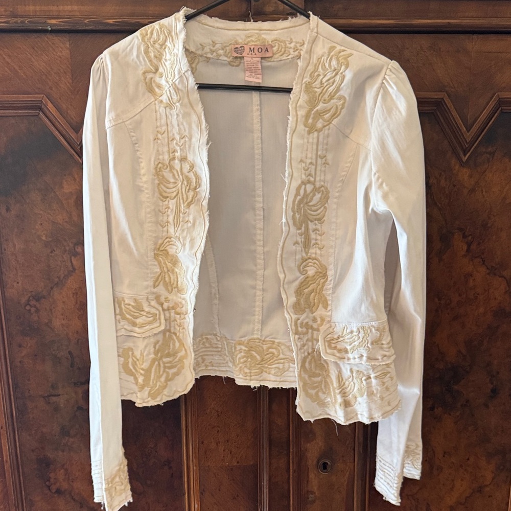 MOA USA White and Gold Embroidered Blazer